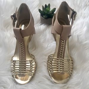 GUESS Sexy Tan & Metallic Gold Shimmer High Heels